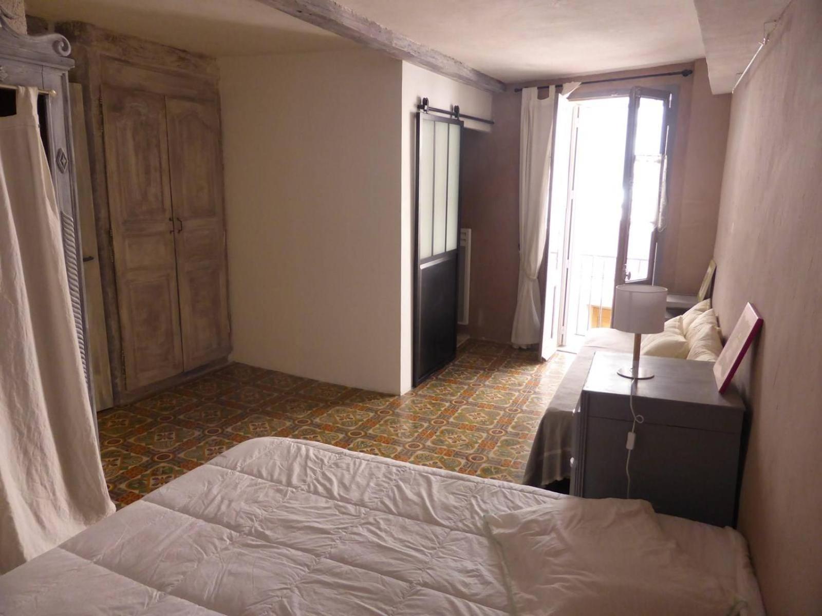 5Rbut1 - Maison Familiale Sur Deux Niveaux En Plein Coeur Du Centre Ville กูลิอูร์ ภายนอก รูปภาพ