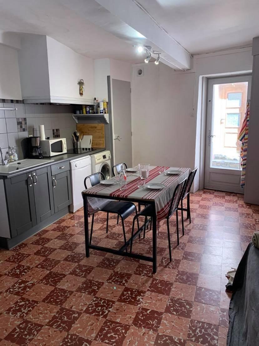 5Rbut1 - Maison Familiale Sur Deux Niveaux En Plein Coeur Du Centre Ville กูลิอูร์ ภายนอก รูปภาพ